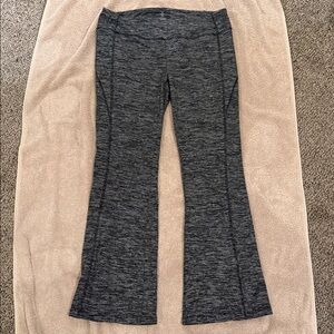 Simply Vera Wang flare leggings